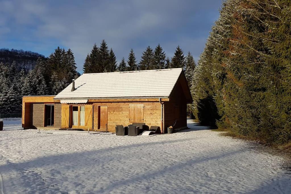 Villa Gite Jura Mina Chalet Au Milieu De La Nature Ney Exterior foto