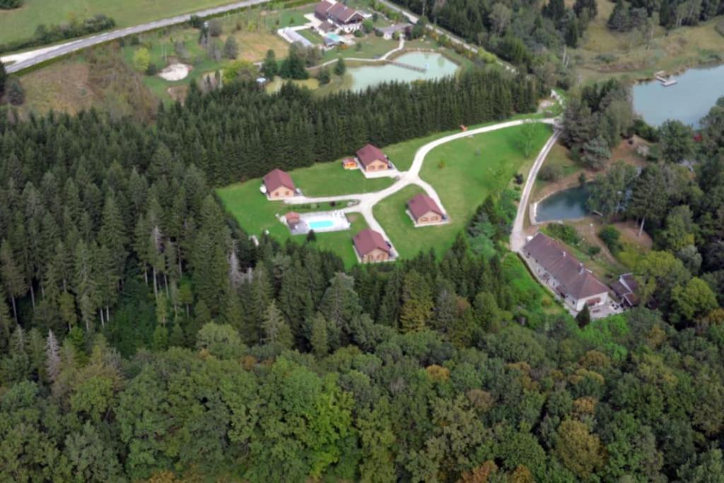 Villa Gite Jura Mina Chalet Au Milieu De La Nature Ney Exterior foto